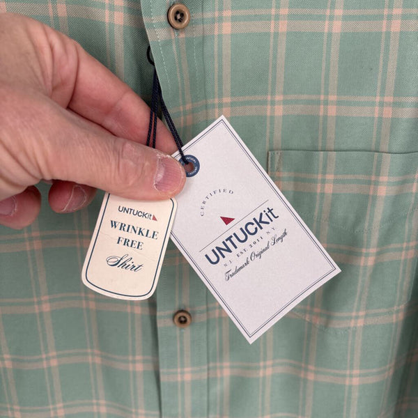 UNTUCKIT RELAXED FIT WRINKLE FREE PLAID BUTTON DOWN SHIRT