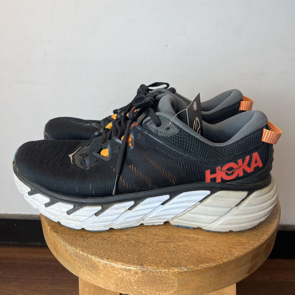 HOKA ONE ONE SNEAKERS