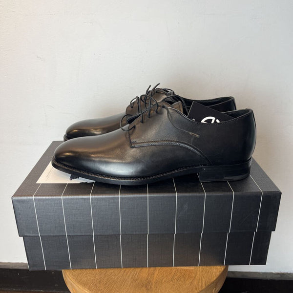 ERMENIGILDO ZEGNA PLAIN DERBY SHOES (RETAIL $725)