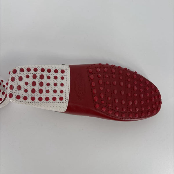 TOD'S FERRARI SLIP-ON LOAFERS