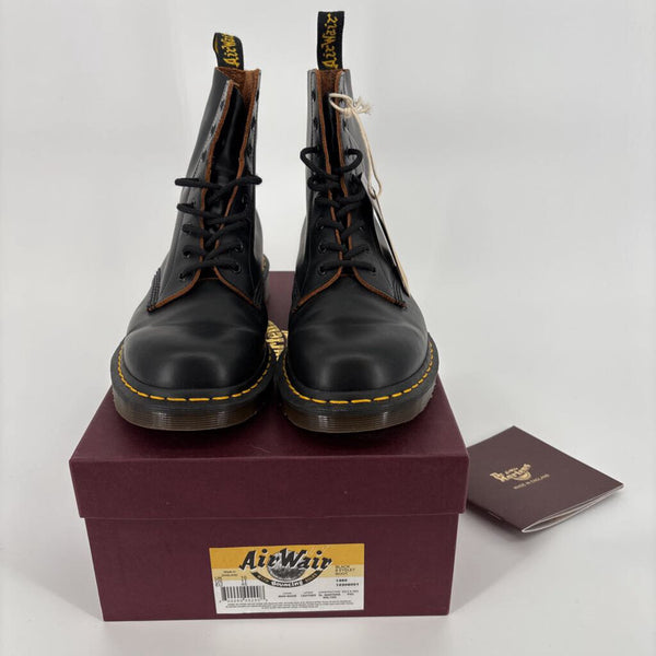 DR. MARTENS AIR WAIR 1460 8 EYELET BOOT (MADE IN ENGLAND)