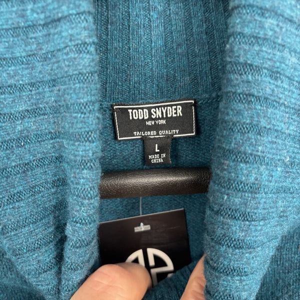 TODD SNYDER 100% MERINO WOOL TURTLENECK SWEATER