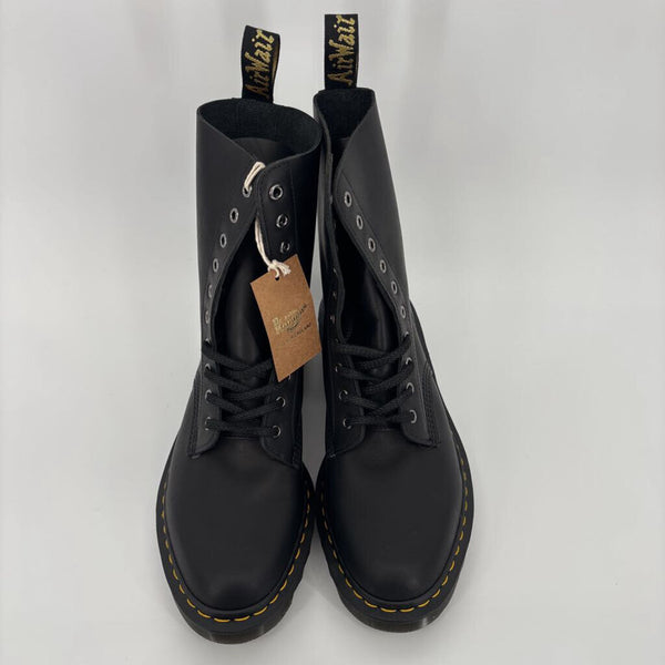 DR. MARTENS 1490 RP CROSSROADS 10 EYELET BOOTS (MADE IN ENGLAND)