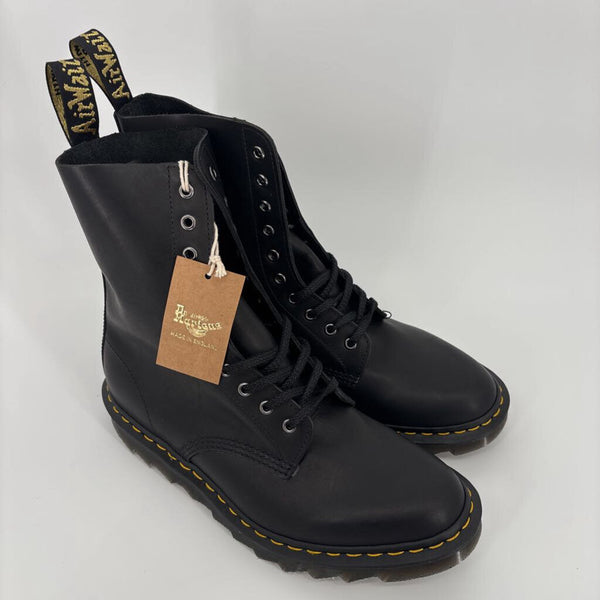 DR. MARTENS 1490 RP CROSSROADS 10 EYELET BOOTS (MADE IN ENGLAND)