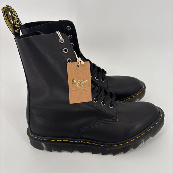 DR. MARTENS 1490 RP CROSSROADS 10 EYELET BOOTS (MADE IN ENGLAND)