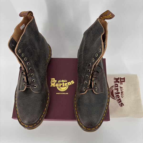 DR. MARTENS MADE IN ENGLAND WITH C.F. STEAD LEATHER BOOTS