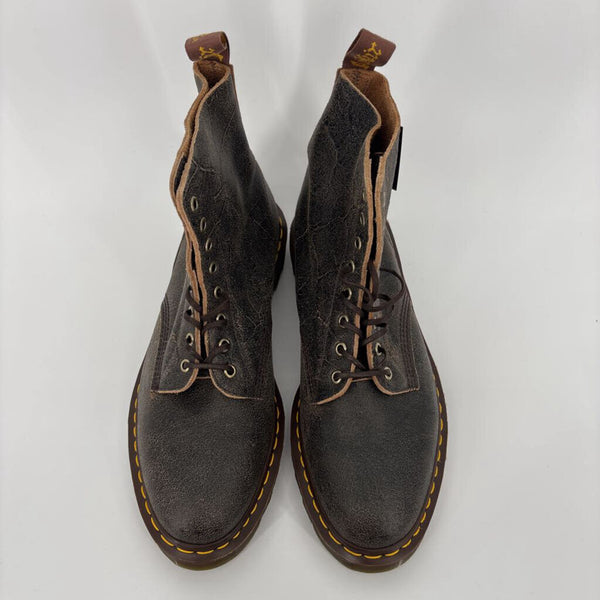 DR. MARTENS MADE IN ENGLAND WITH C.F. STEAD LEATHER BOOTS