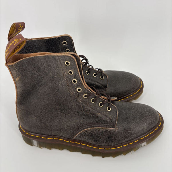 DR. MARTENS MADE IN ENGLAND WITH C.F. STEAD LEATHER BOOTS
