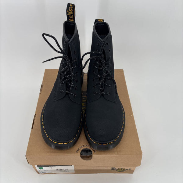 DR. MARTENS 1460 BRODER BOOTS